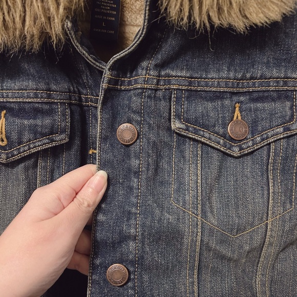Vintage Abercrombie & Fitch A&F Denim Faux Fur Lined Jacket Y2K - Picture 6 of 8
